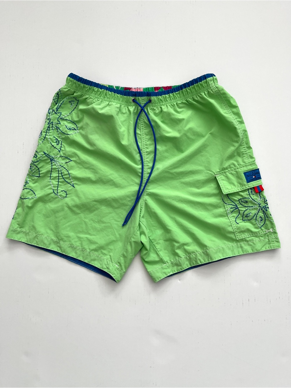 Tommy Hilfiger Menโs Swim Shorts โ Size M